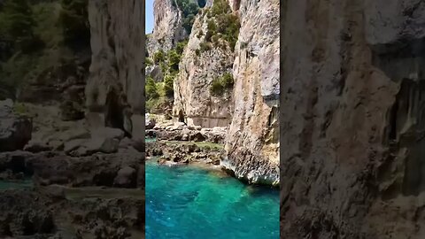 Grotta Bianca ("white cave") - Capri, Italy🇮🇹