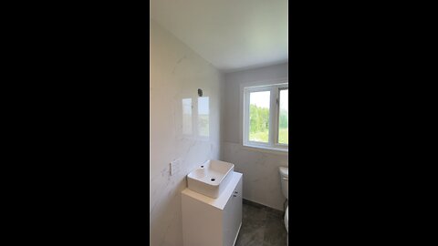 Reel #176 I’m Renovating a Hobby Farm Homestead Part Nineteen - Finishing the Second Floor Bathroom