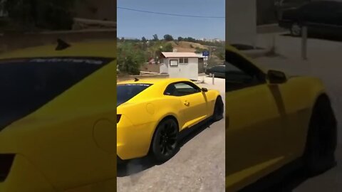 Chevrolet Camaro shows it's style #camaro #luxurycars #powercars