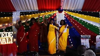 SOUTH AFRICA - Durban - King Goodwill Zwelithini hosts Diwali celebrations (Video) (mdB)