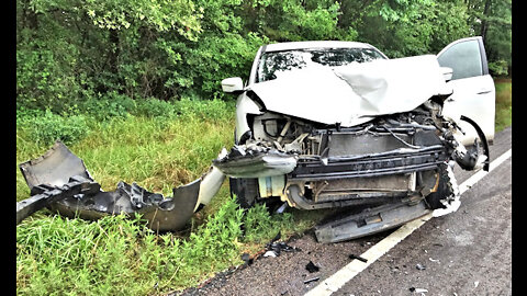 SUV SLAMS MOVING TRUCK FROM BEHIND, BLANCHARD TEXAS, 05/25/22...