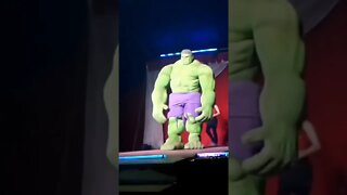 OS VINGADORES DANÇANDO NO CIRCO DA ALEGRIA, COM HULK, HOMEM-ARANHA E CAPITÃO AMÉRICA, LIKE