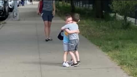 Emotional best friends reunion after months apart