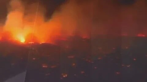 Hawaii Island of Maui experiencing apocalyptic fires - prayers for them