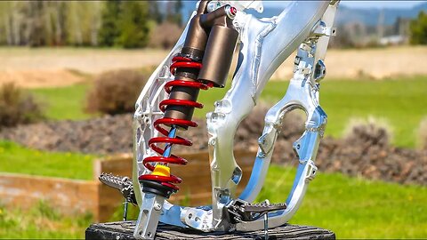 Amazing CR250 Shock Rebuild!