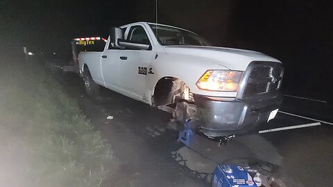 Hotshot Trucking - Wheel Flew Off | Roadside Repair At 1 In The Morning