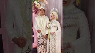 Senyum Bahagia Pengantin Adat Jawa saat akad nikah yang tampil Cantik dan Ganteng #shorts #short