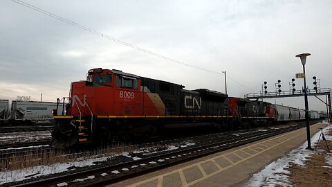 CN 8009 & CN 2662 Engines Manifest Train Eastbound In Ontario Mar 01 2022