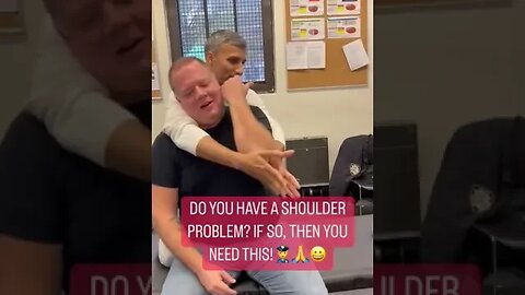 POLICE OFFICER'S SHOULDER PAIN IS GONE AFTER THIS CRACK!👮‍♂️👍😮‍💨🙌😊 | Best NYC Queens Chiropractor