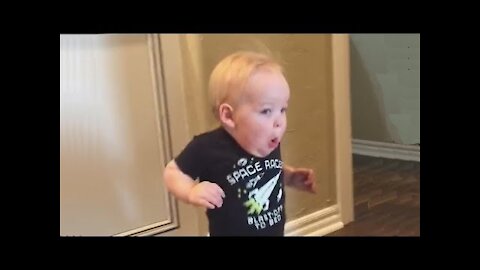 Kids add some comedy to a wedding! - Ring Bearer Fails part 1