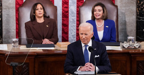 Nancy Pelosi's 'Bizarre' Response During Biden Remarks on Burn Pits Baffles Social Media