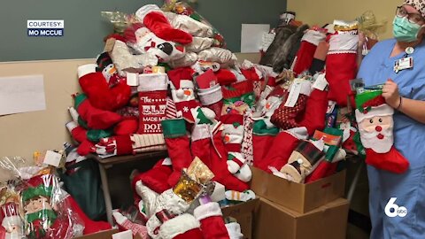 Stockings for Seniors Sails Past Goals