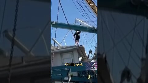 Florida Man Survives Hurricane Ian on Boat 🚤🌊