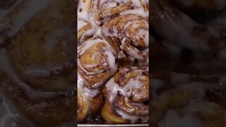 Viral Caramel Cinnamon Rolls