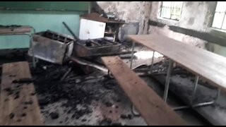 SOUTH AFRICA - Durban - School classrooms torched (Video) (dNY)