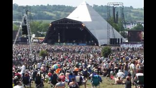 Marriage proposal during the Glastonbury Festival