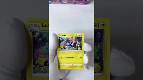 Pokémon & Chill: Fusion Strike Booster Box Unboxing (Vol. 12 Ep. 18)