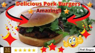Delicious recipes: How to make juicy pork burgers