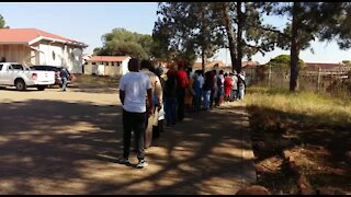 SOUTH AFRICA - Pretoria - Atteridgeville School Admission Applications(Video) (WAY)