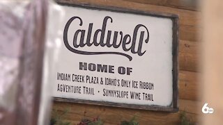 Caldwell businesses hopeful holiday light display will attract customers