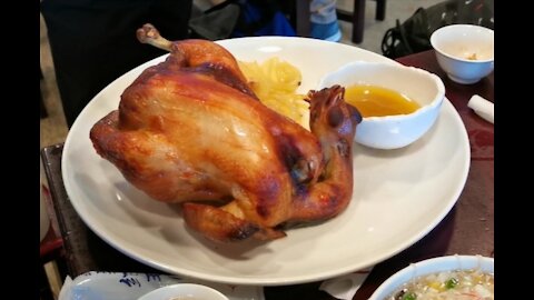 Urnroasted chicken in taiwan