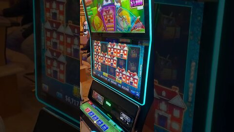 Massive Mansion Feature JACKPOT HUFF N MORE PUFF #casino #lasvegas #slots