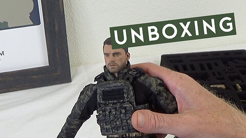 Unboxing the 1/6 SMU Tier 1 Operator Part XIV Combat Control Team action figure from Easy & Simple