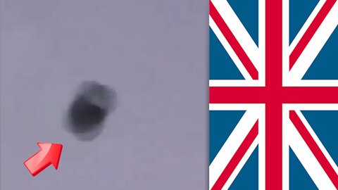 cylindrical UFO spins and floats above a tourist spot in England [Space]