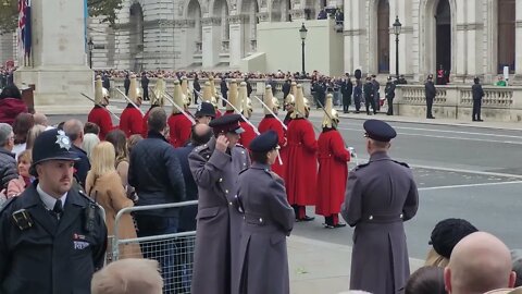 Household cavalry The Reds at the Cenotaph london #lestweforget