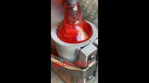 SR intertainment,how do you say "hot glass work"in another languge.satisfying " hot glass on tiktok.