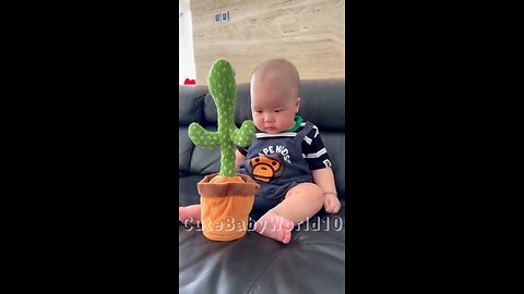 Babies Playing with Dancing Cactus (Hilarious)Cute