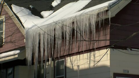 Experts warn to remove ice dams from homes as warmer weather nears