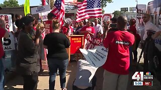 Local groups rally for minimum wage increase