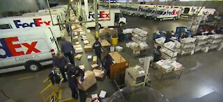 FedEx looks to hire 70,000 workers