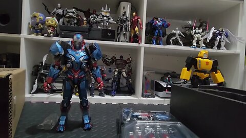 Raw, unedited, uncut, quick Unboxing of Hot toys Iron Patriot - Avengers End Game -Part 1 #hottoys