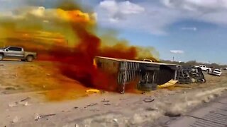 Um acidente no sul de Tucson com um caminhão de ácido nítrico tombado #Shorts