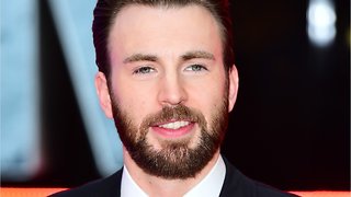 'Captain America' Star Chris Evans' Snack Ratings Spark Debate
