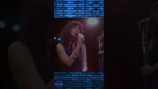 Linda Ronstadt - Blue Bayou - Music Rewind Favorite Clips