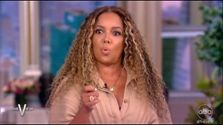 The View's Hostin: Stop Calling Mar-A-Lago FBI Raid A Raid