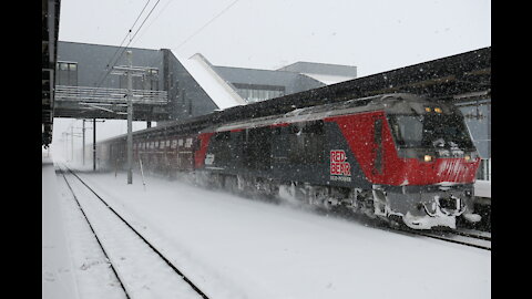 JRF freight train passing Shin-Hakodate