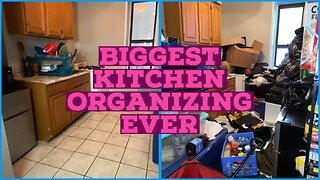 Satisfying kitchen organizing|decluttering and organizing| kitchen| cleaning| satisfying