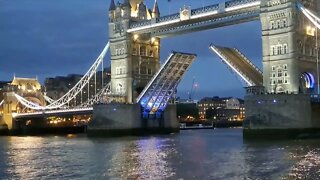 Tower bridge rising 27 September 2022 Vessel sailing ⛵️ barge will #london