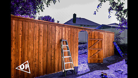8ft Board on Board Fence with Sliding Gate