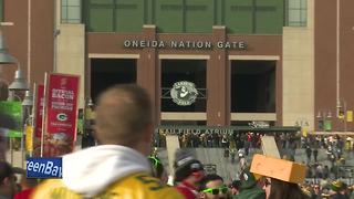 Packers fans visit Lambeau Field for the first time