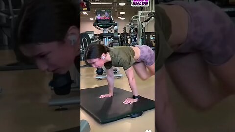 women bodybuilder, #workoutmusic #shorts #youtubeshorts #gym #prank