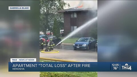 Crews respond to Kenosha apartment fire