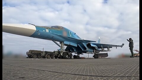 Russia's Su-34 fighter-bombers hit AFU command post and manpower with a FAB-500