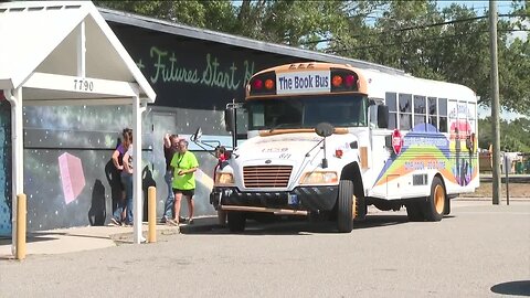 Summer Book Bus delivers thousands of free books across Pinellas County