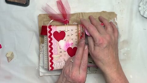 #6 God's Valentine Mini Journal- Flipthrough