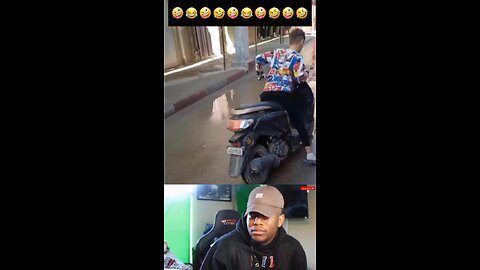 Boy scooter slip funny meme🤣😂🤪 #comedy #shorts #meme #funny #fun #memes #short #viral